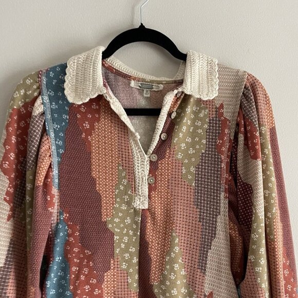 Gimmicks BKE Wmn S Patchwork Mixed Print Fleece Crochet Collar Dolman Henley Top - Picture 5 of 14